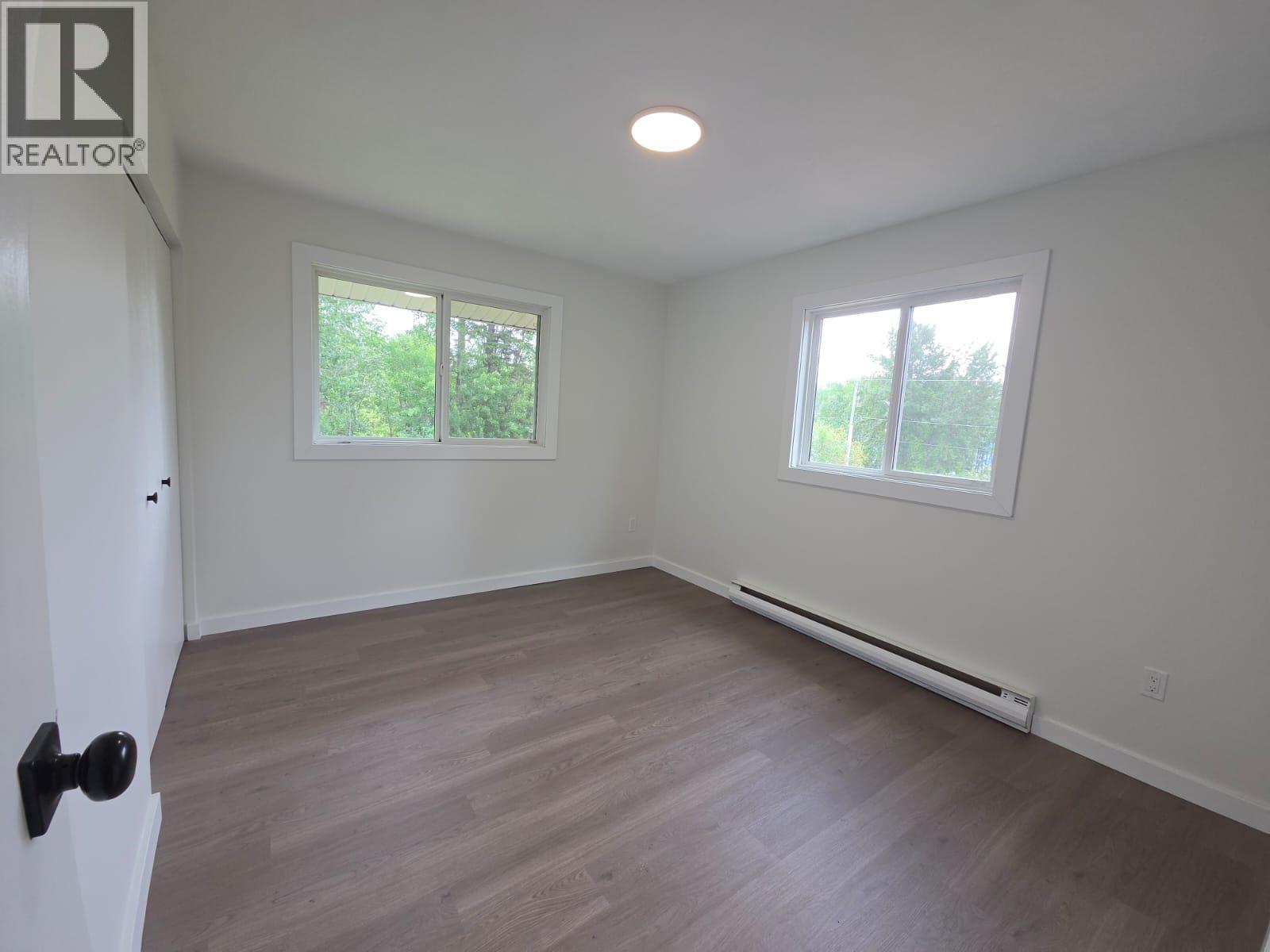 6640 Lakeshore Drive - 13