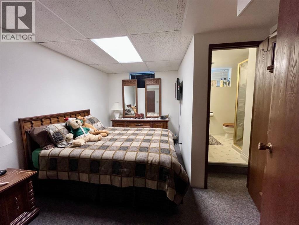 165 McPherson Drive - Image 32
