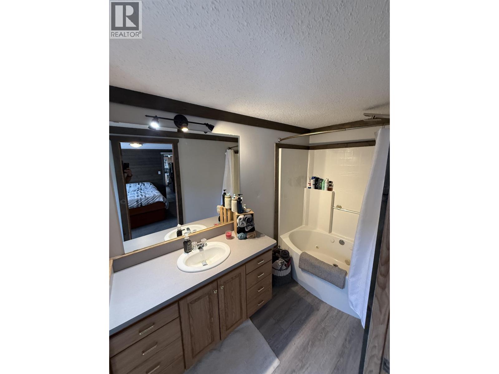 10296 101 STREET - Image 19