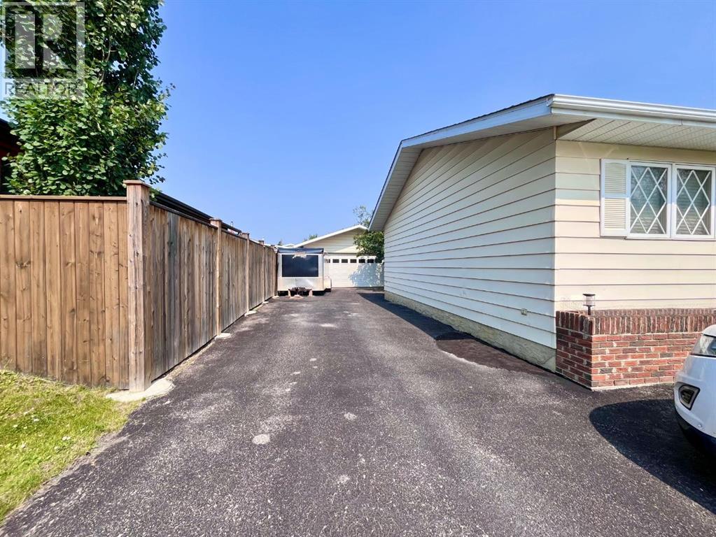 165 McPherson Drive - 50