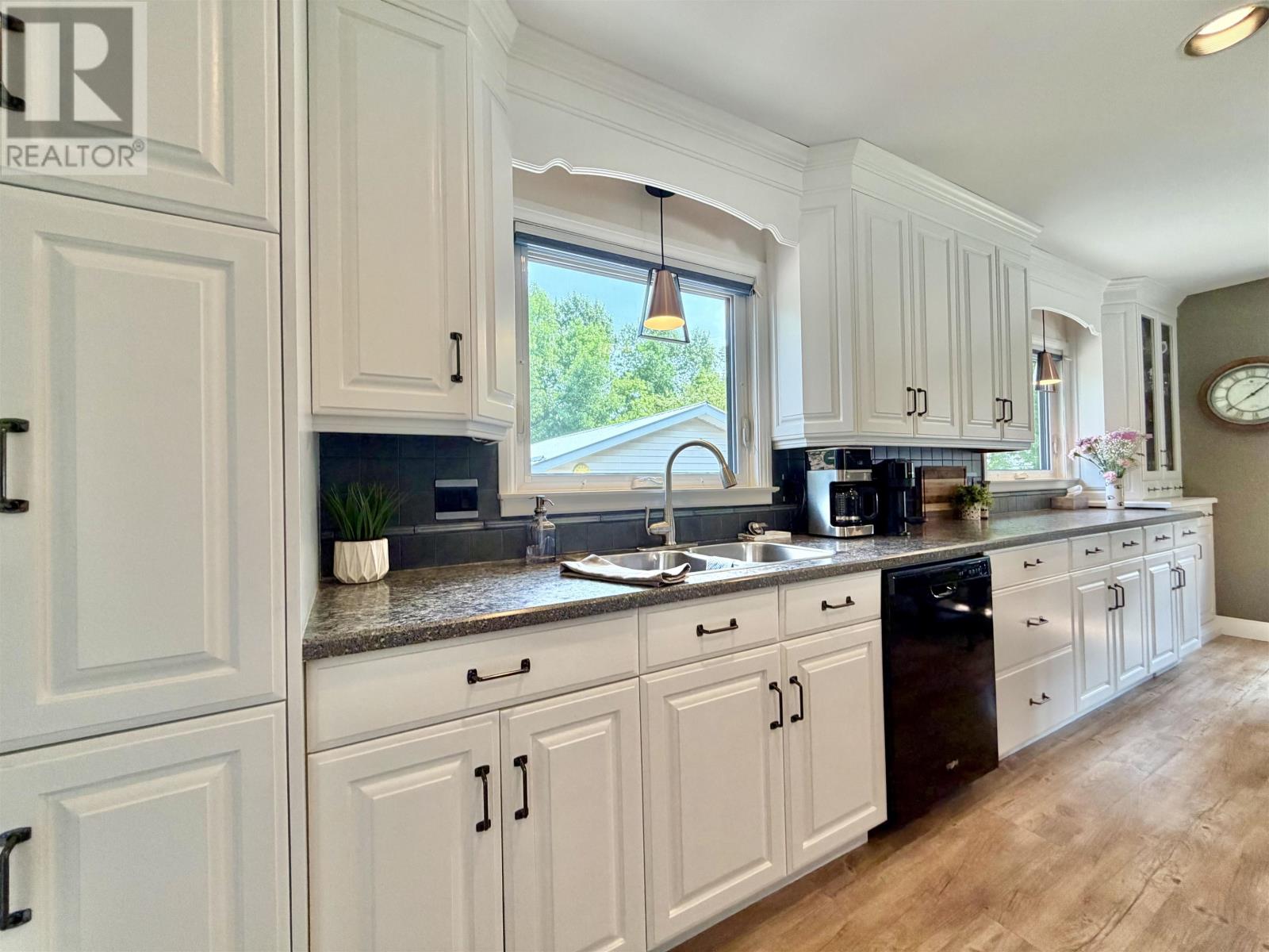 358 Daniel AVE - 12