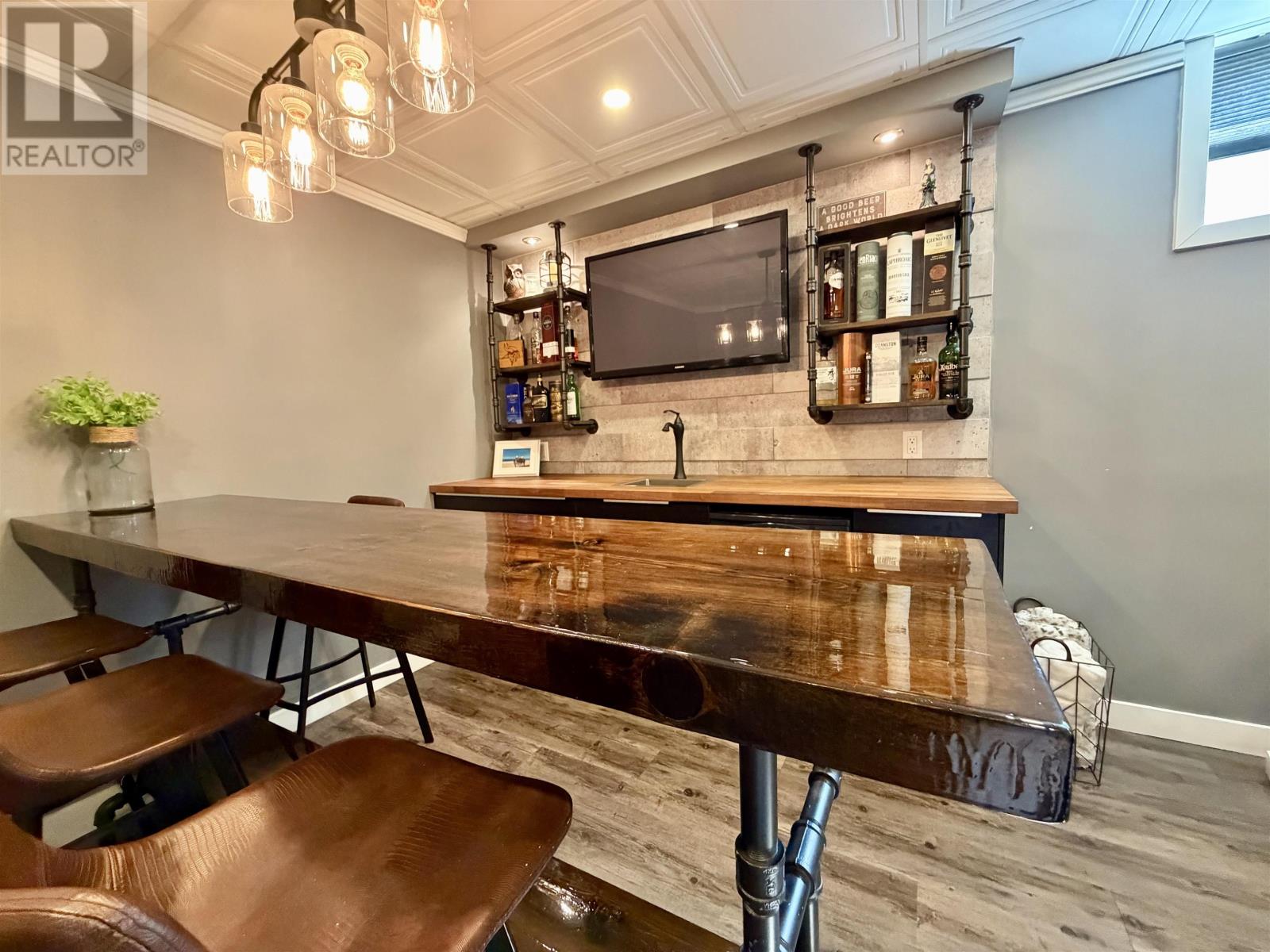 358 Daniel AVE - 21