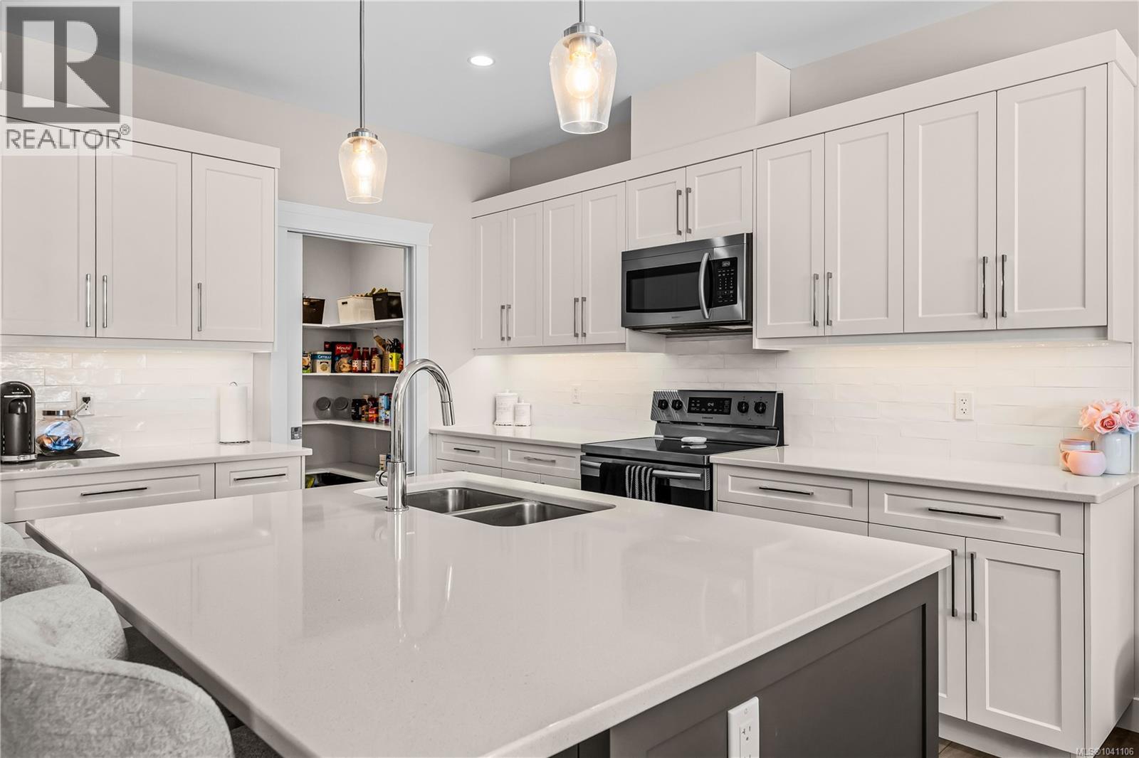110 Nikola Rd - Image 7