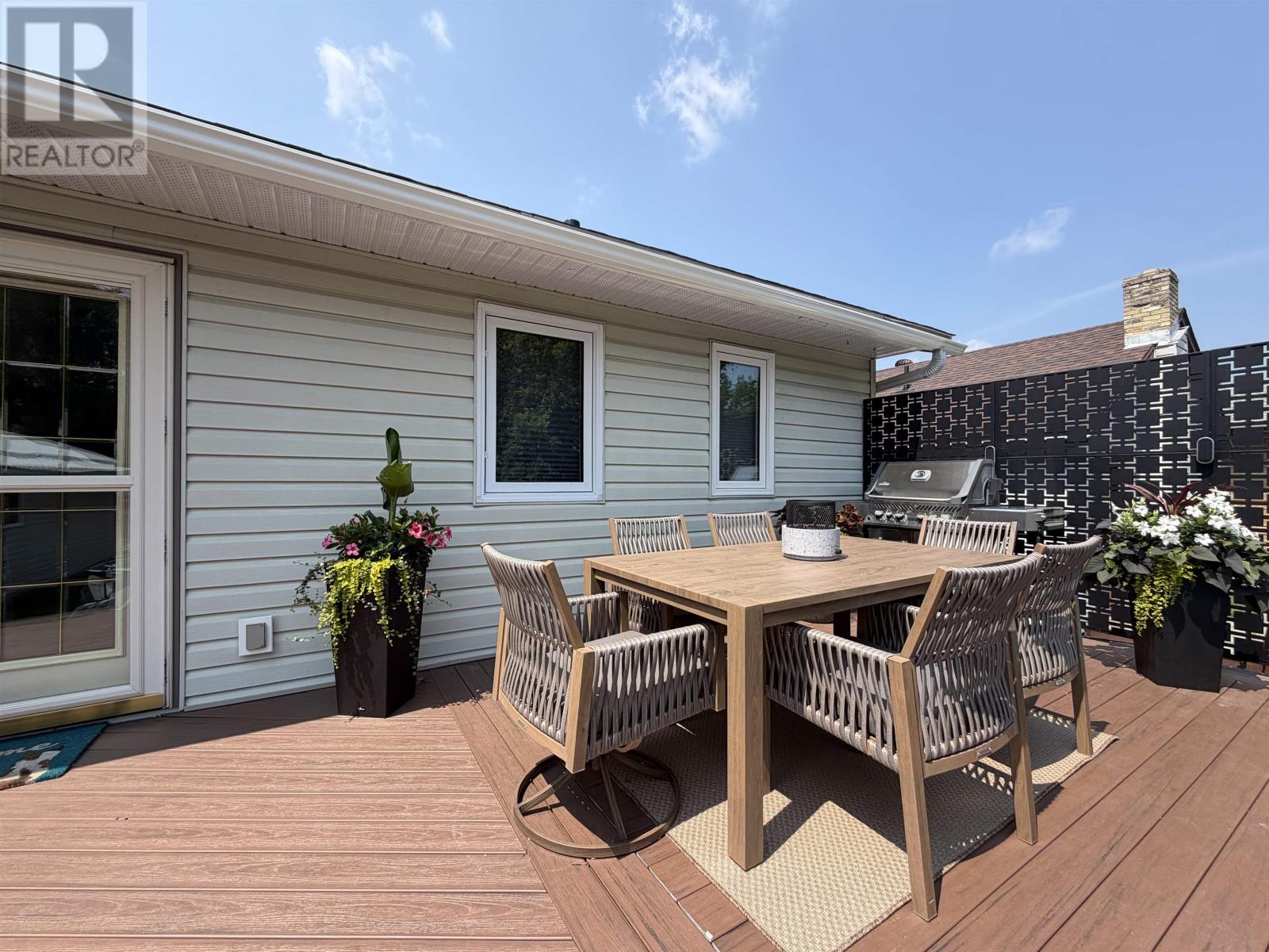 358 Daniel AVE - 27