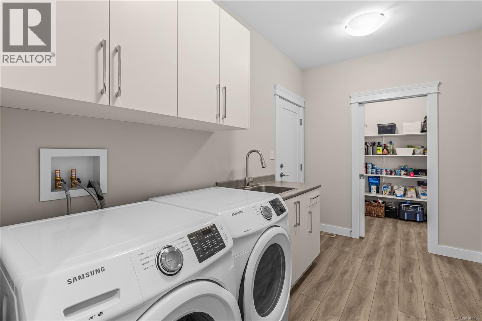 110 Nikola Rd - Image 33