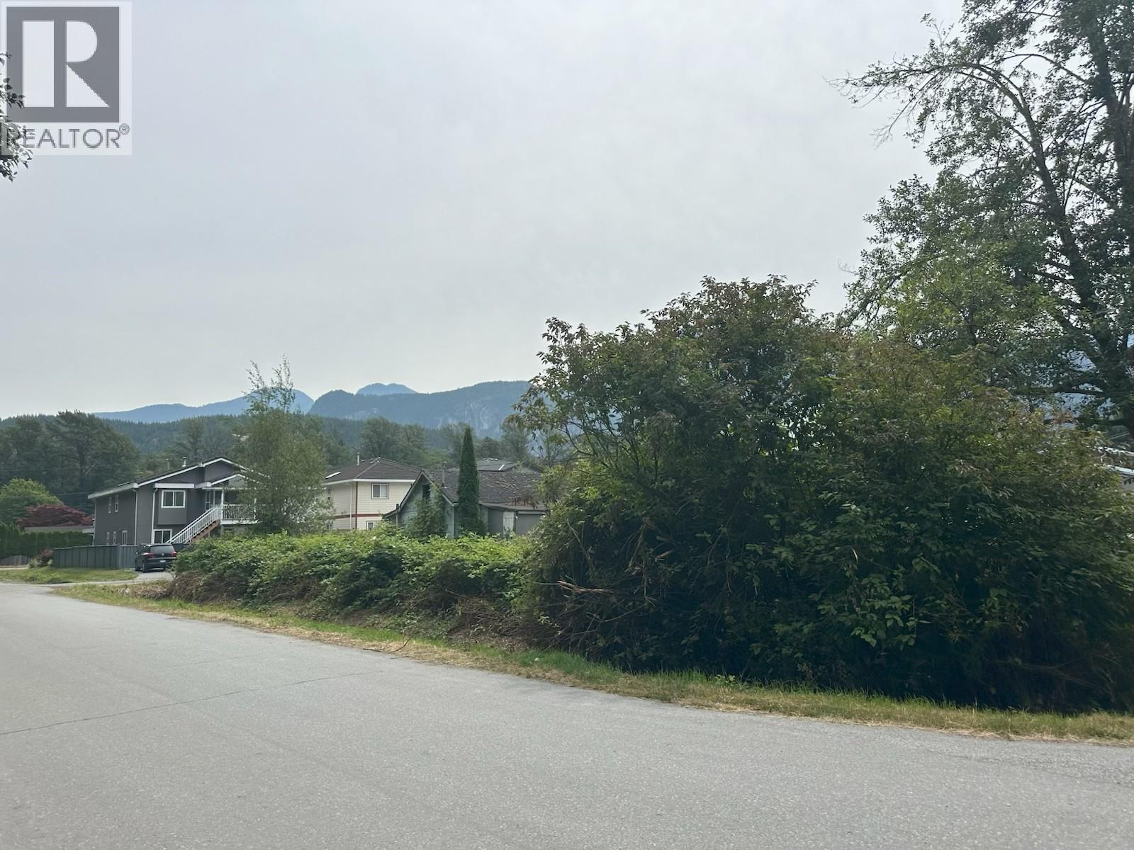 38896 NEWPORT ROAD, Squamish
