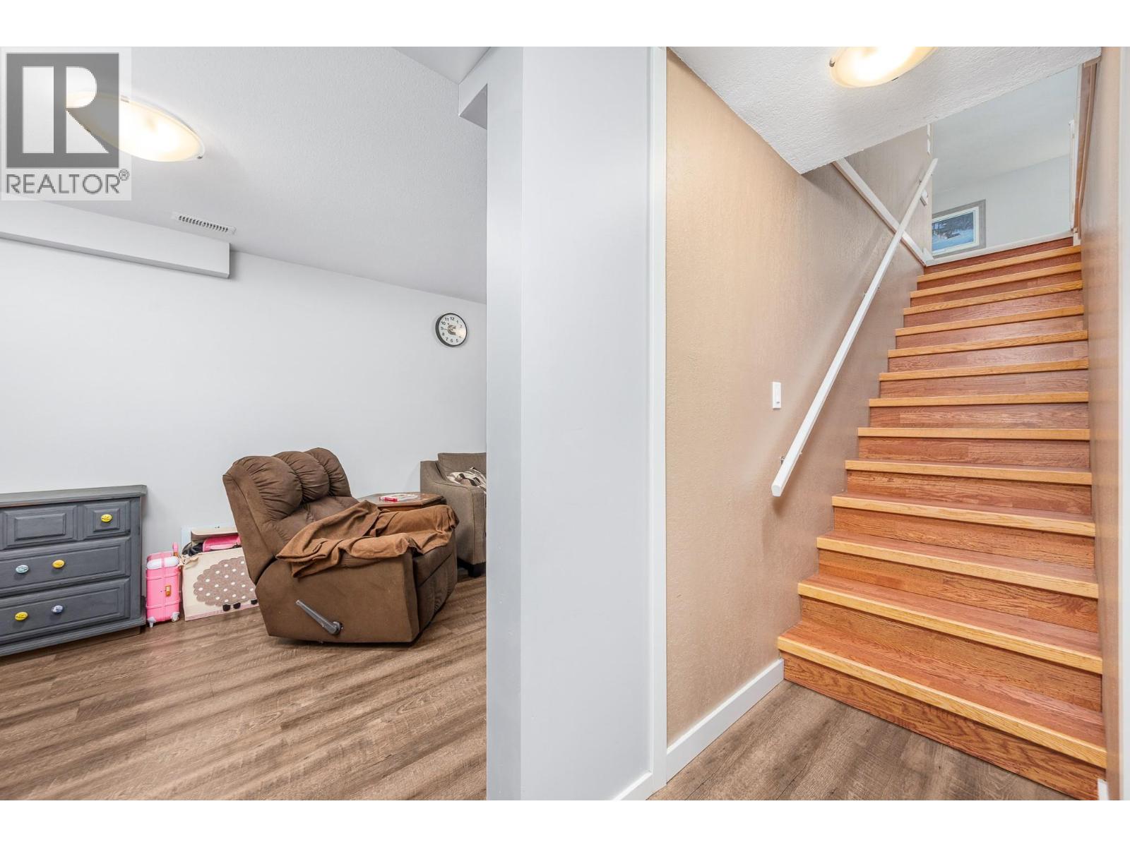 6596 Lavington Way - 20