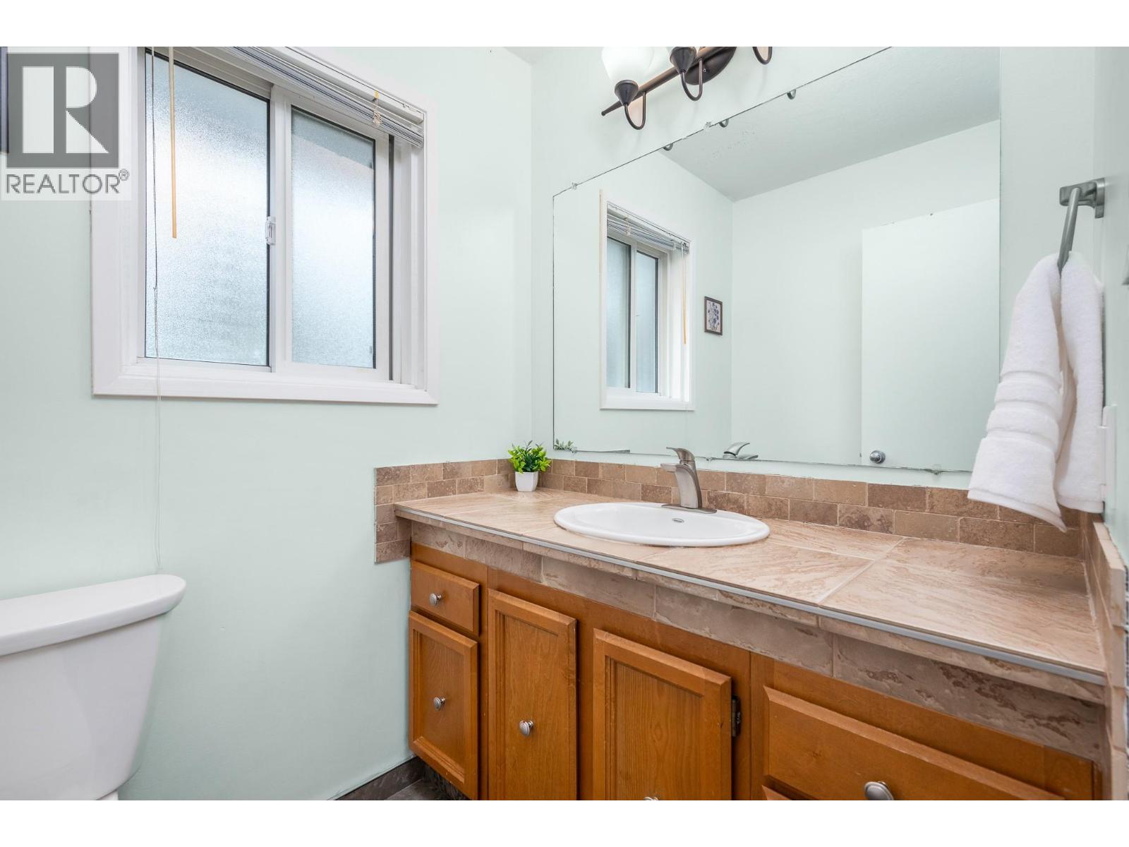 6596 Lavington Way - 17