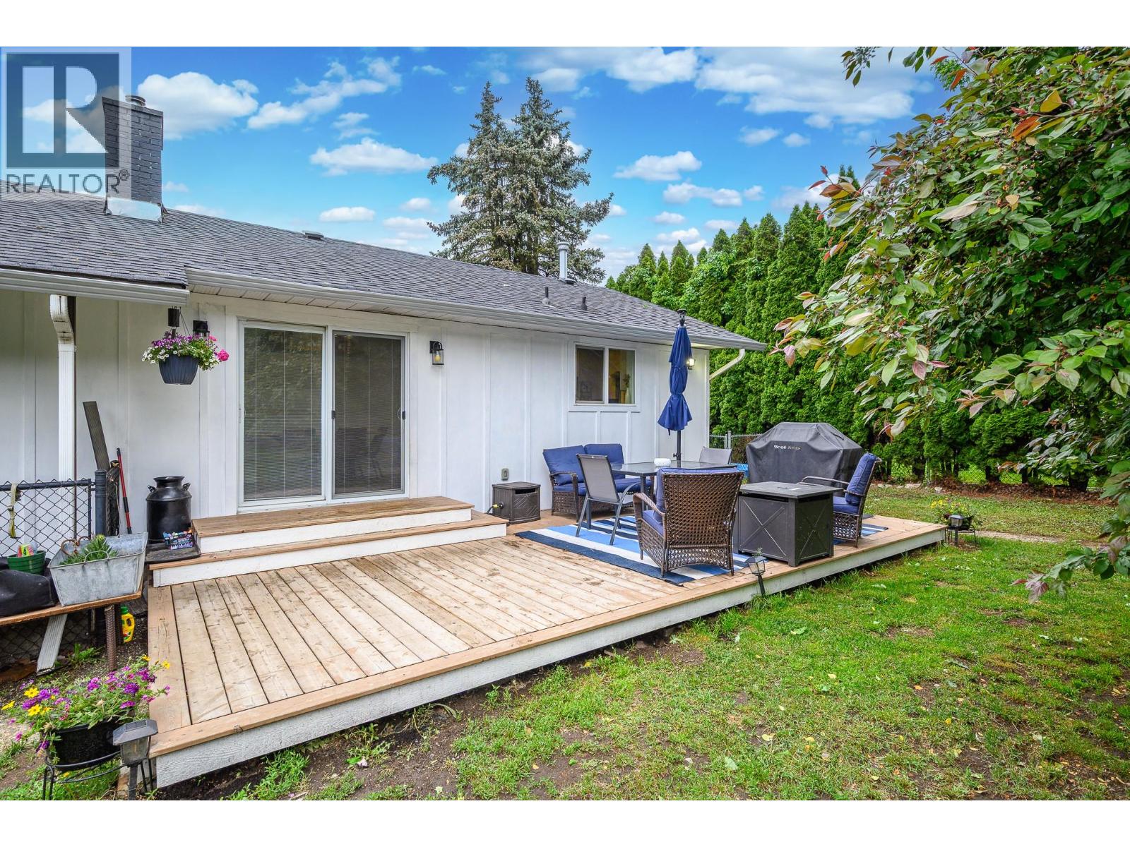 6596 Lavington Way - 33