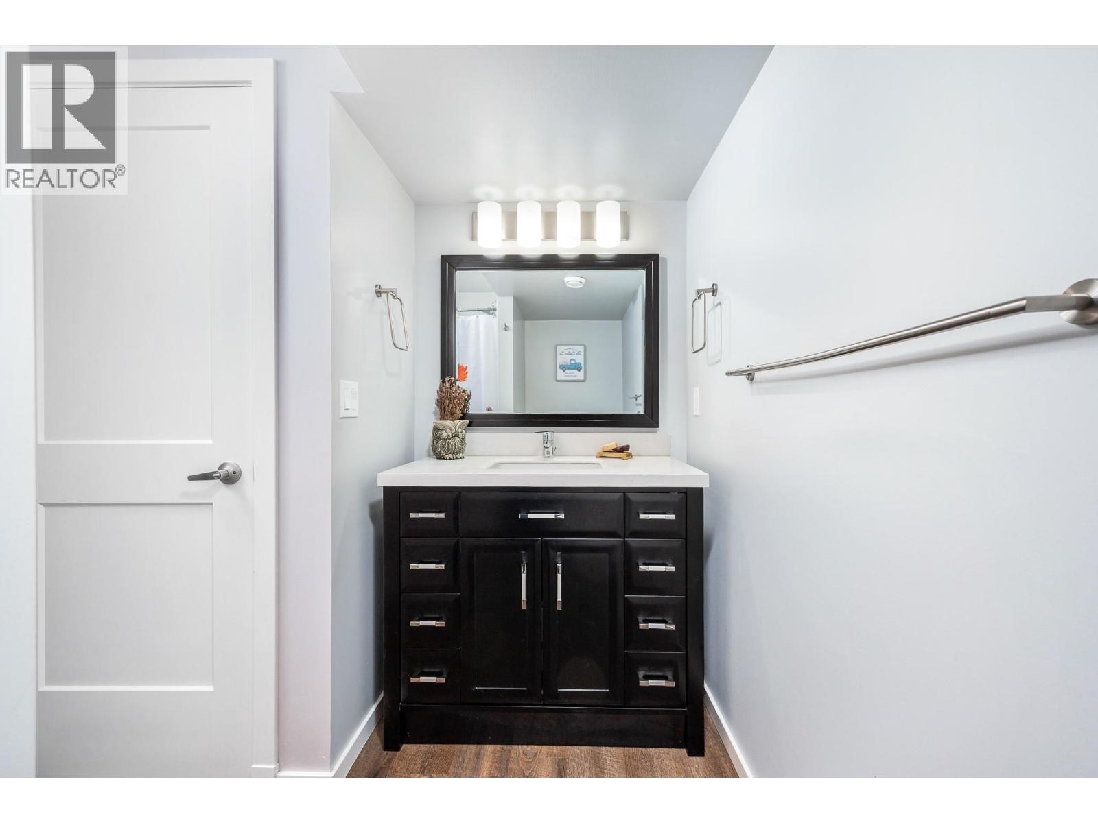 6596 Lavington Way - 26