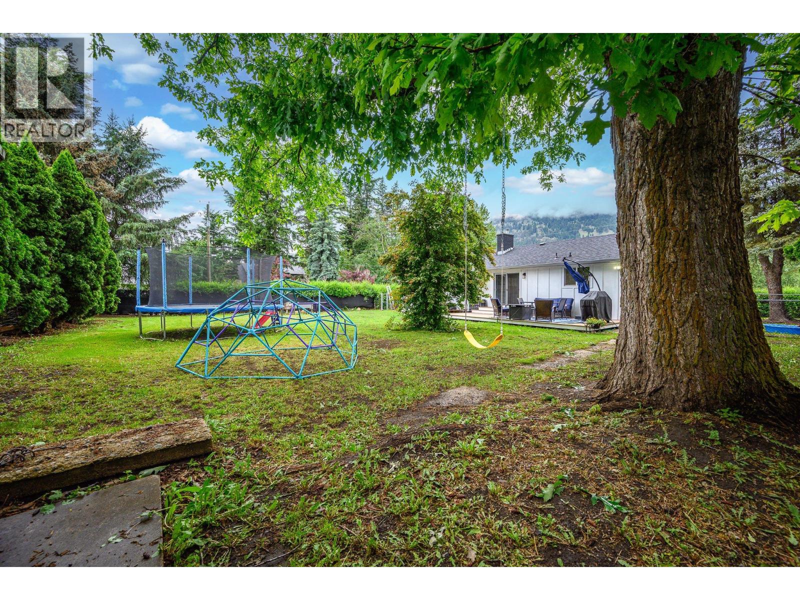 6596 Lavington Way - 37