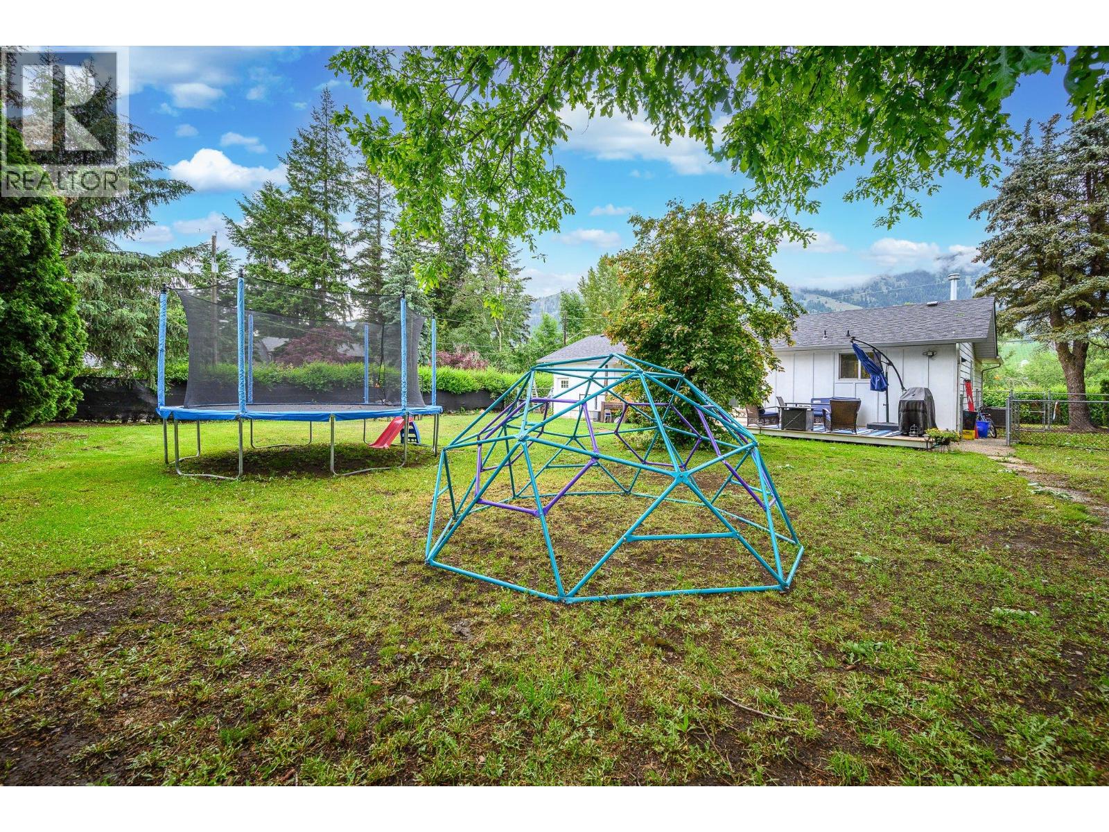 6596 Lavington Way - 36