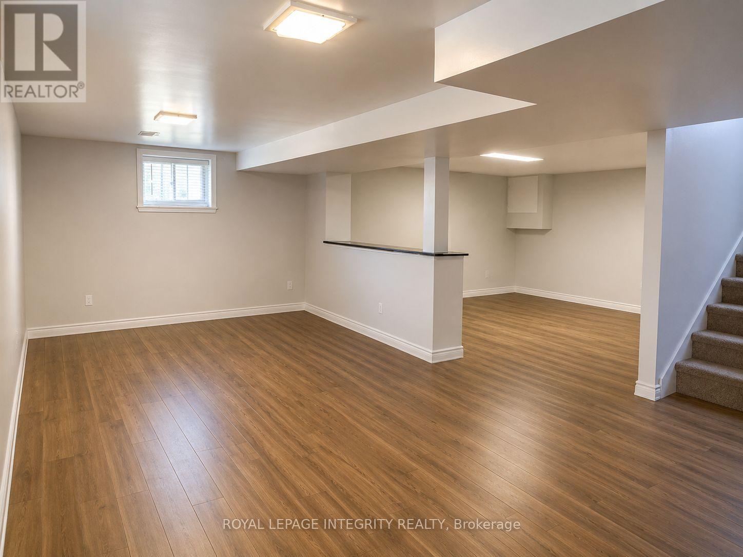 607 12TH STREET E - 17