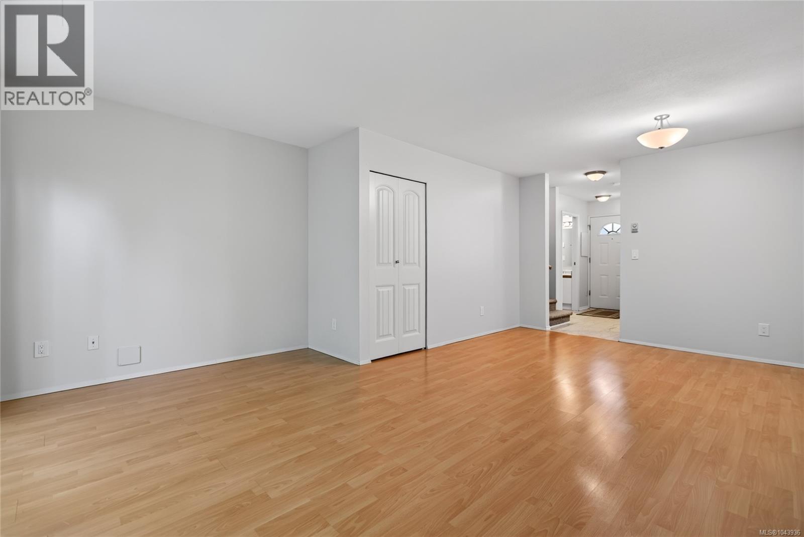 #6 2625 Muir Rd - 8