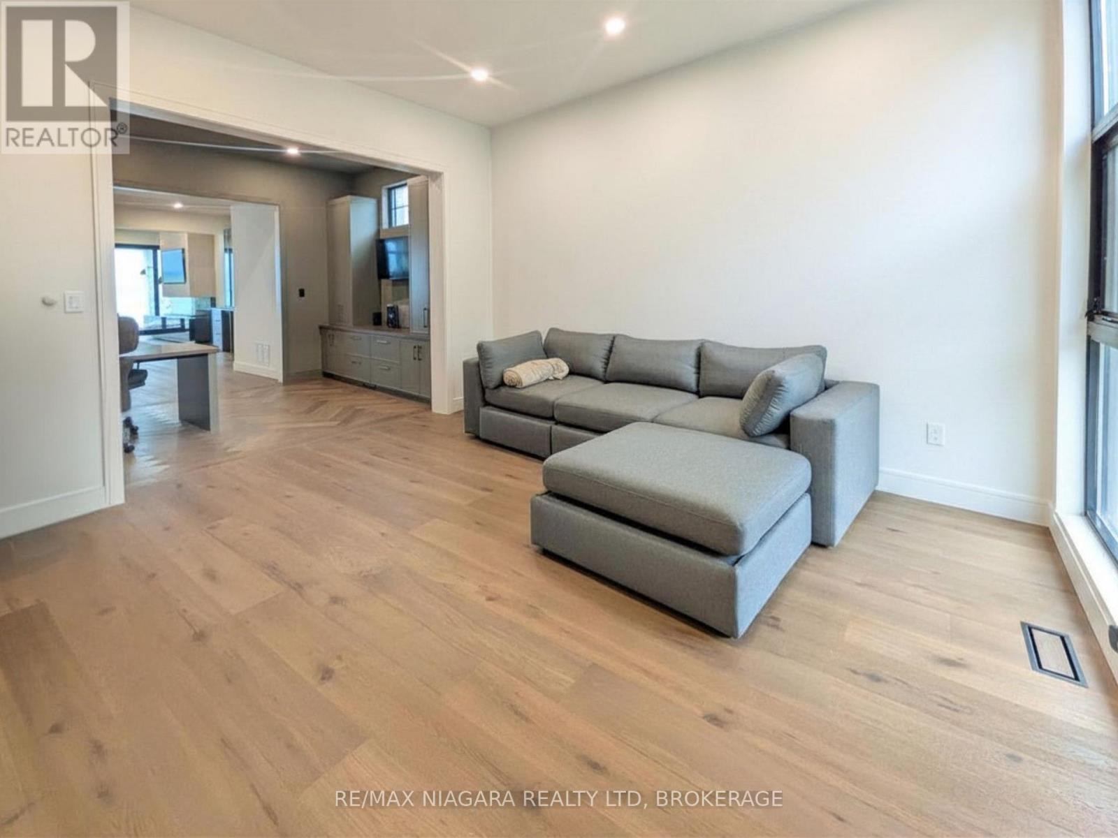 4349 ERIE ROAD - 22