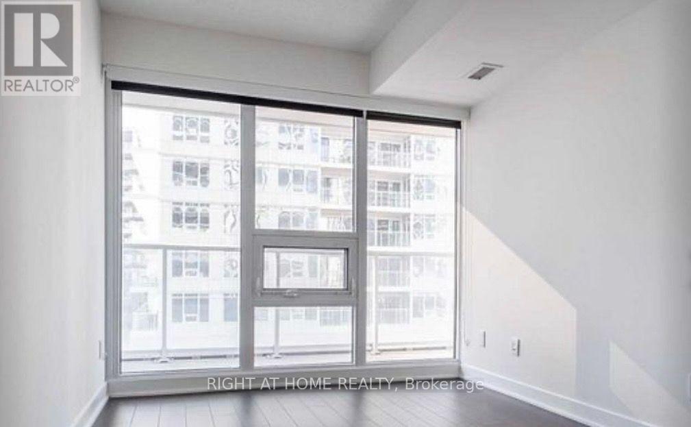 #3205 17 BATHURST STREET - 2