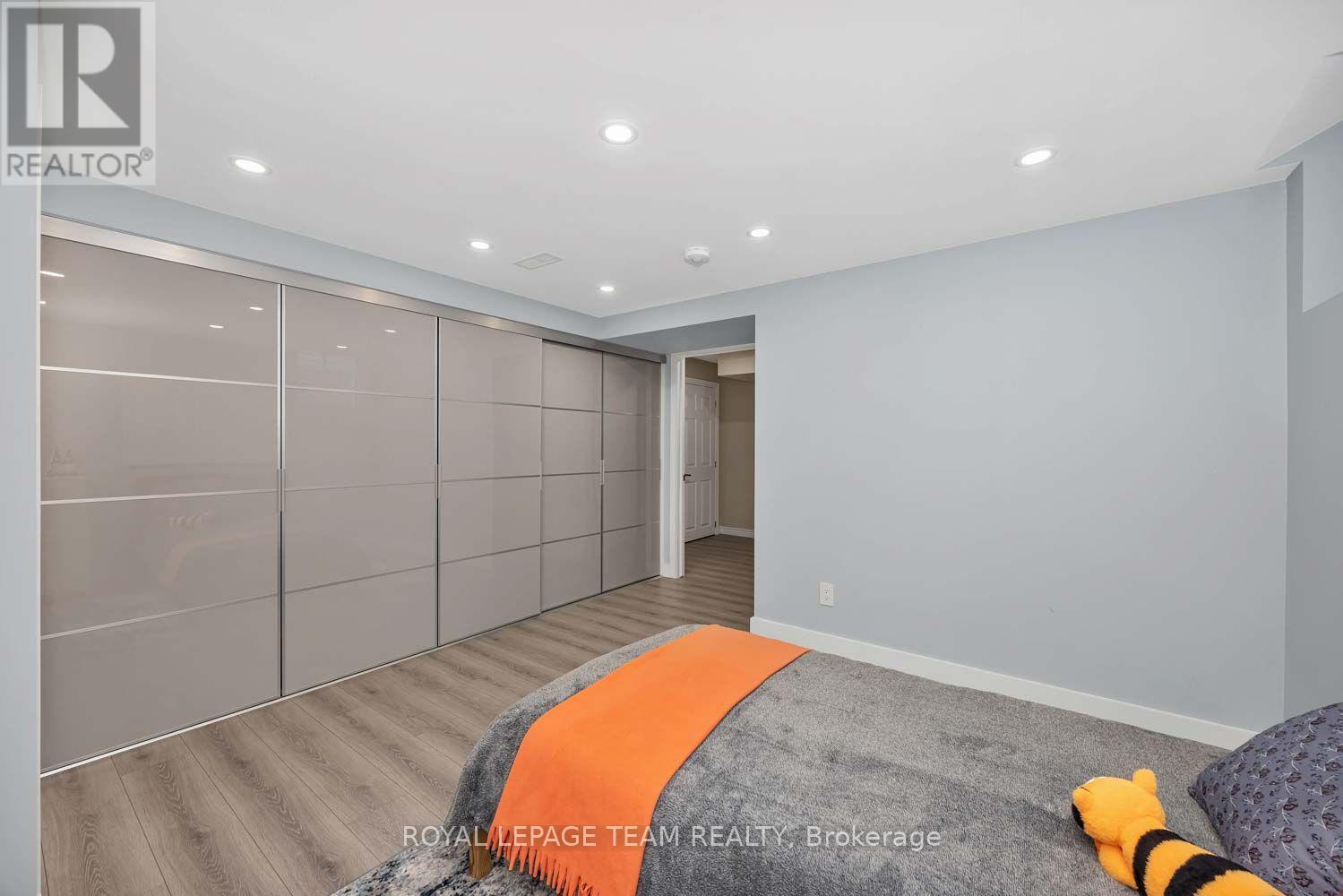 2225 WATERCOLOURS WAY - 36
