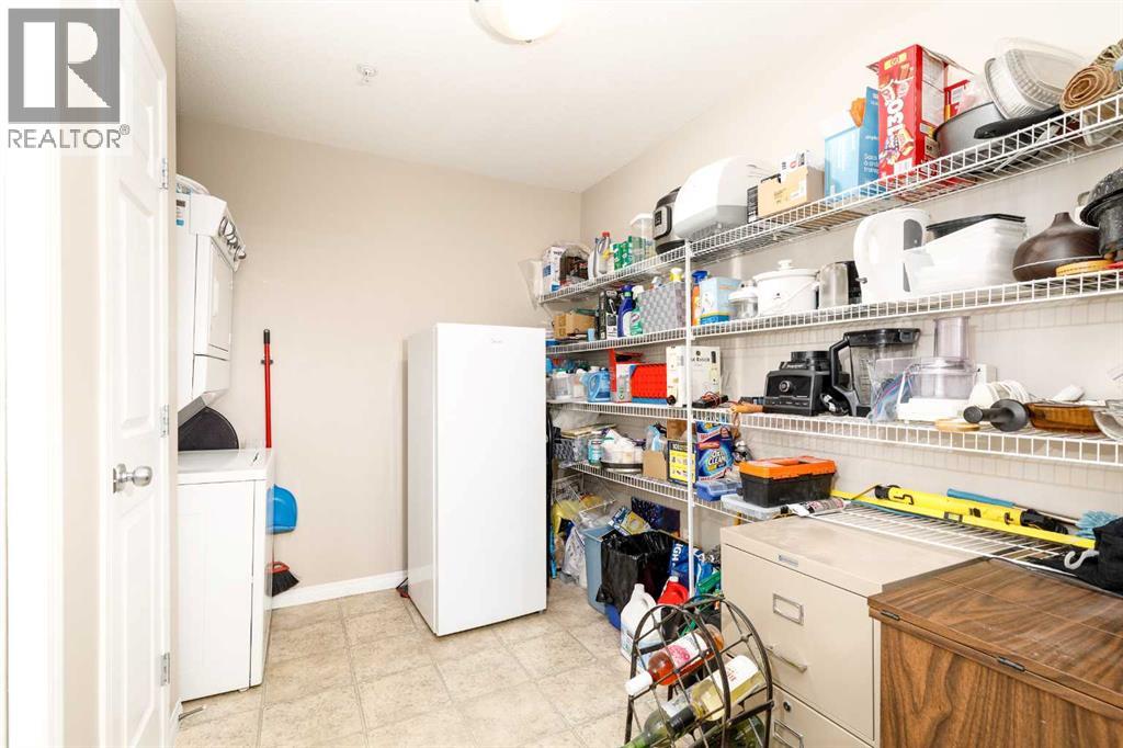#303 5601 KERRY WOOD Drive - 18
