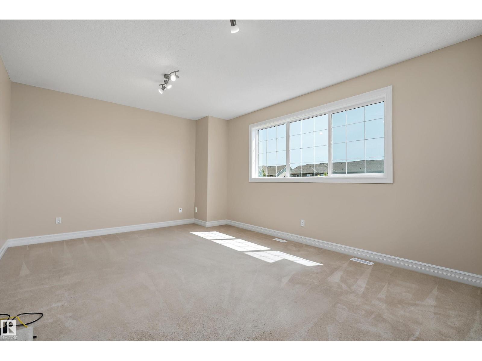 17330 8A AV SW - 28