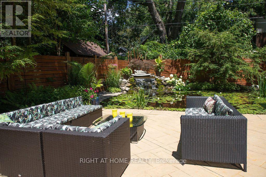 4299 LAKESHORE ROAD - 41