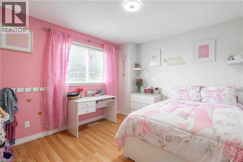 54 SELKIRK Street - Image 23