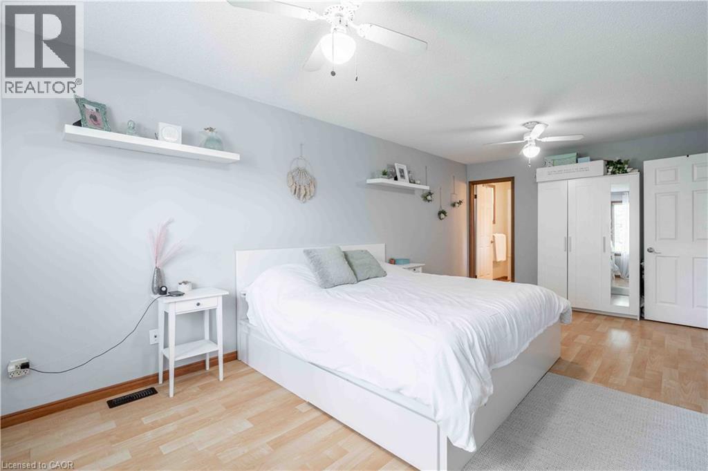 54 SELKIRK Street - Image 29