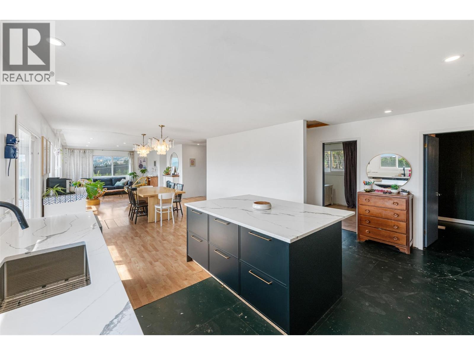 1617 SPARTON Drive - 19