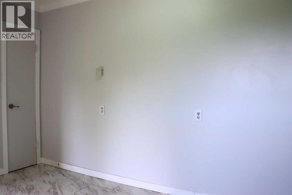 4812 53 Avenue - 16