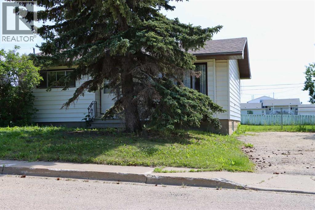 4812 53 Avenue - Image 3