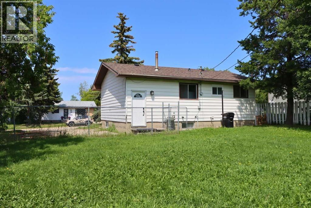 4812 53 Avenue - 6