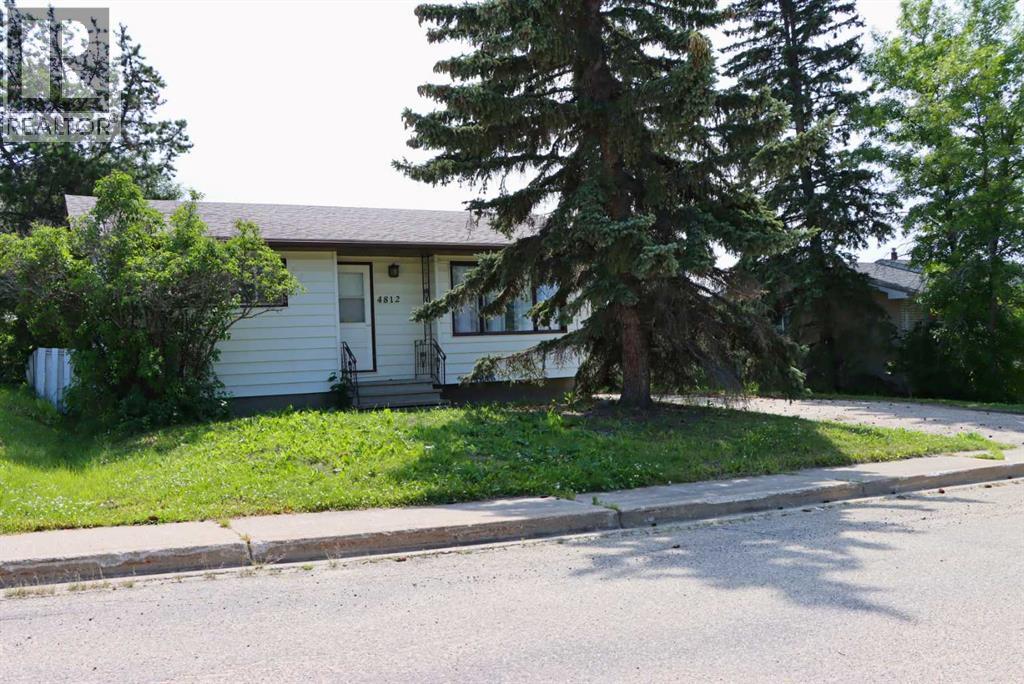 4812 53 Avenue - 2