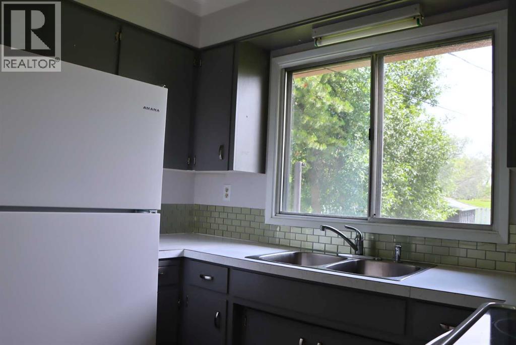 4812 53 Avenue - 15