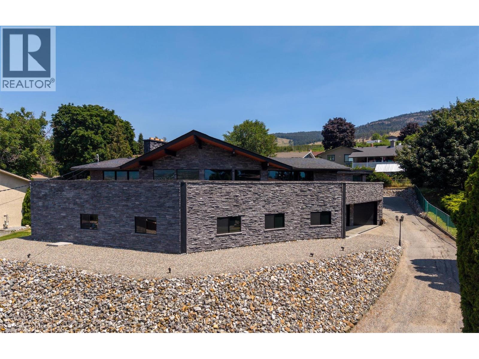 1165 Gibson Road - 1