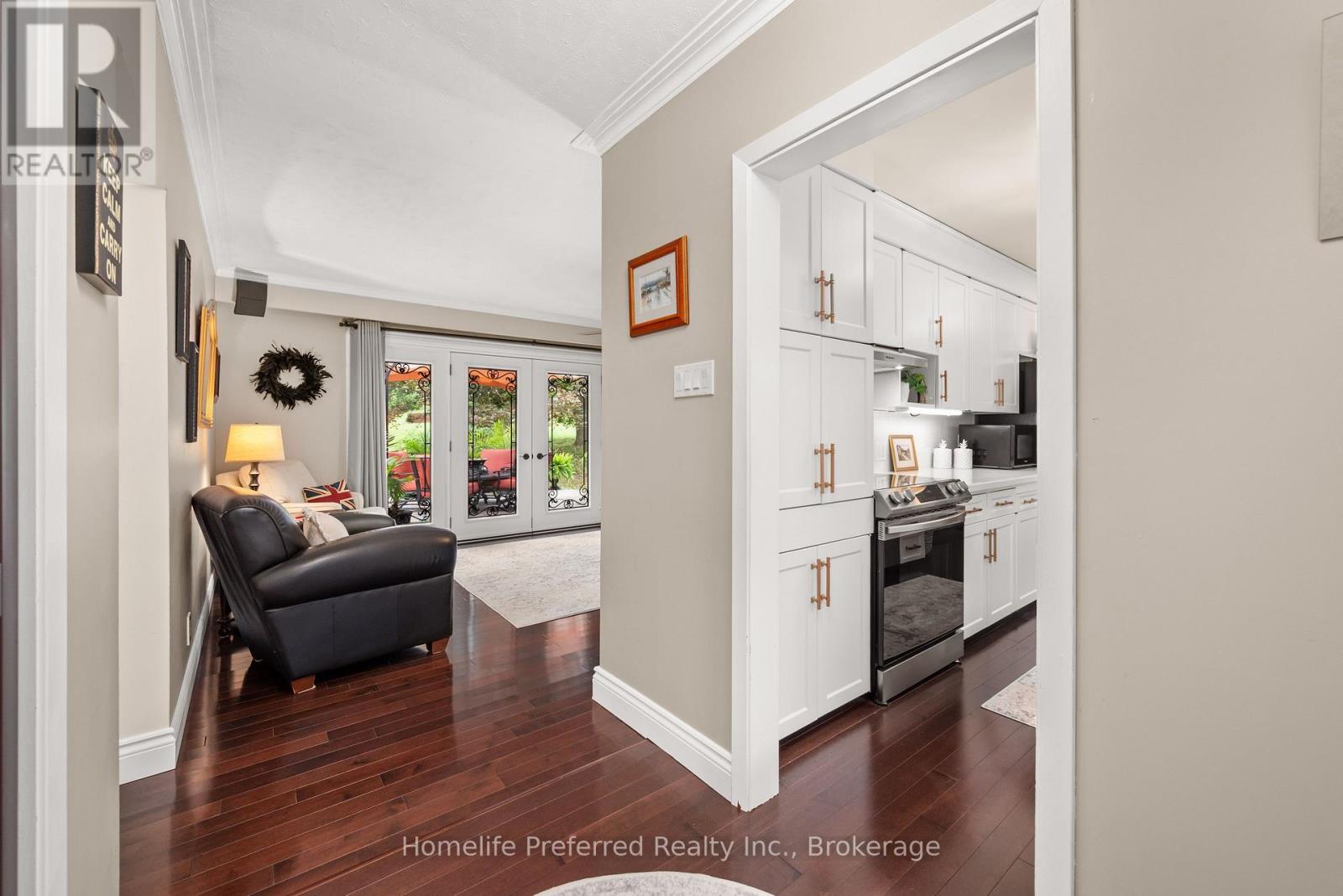 548 BISSVIEW AVENUE - 10