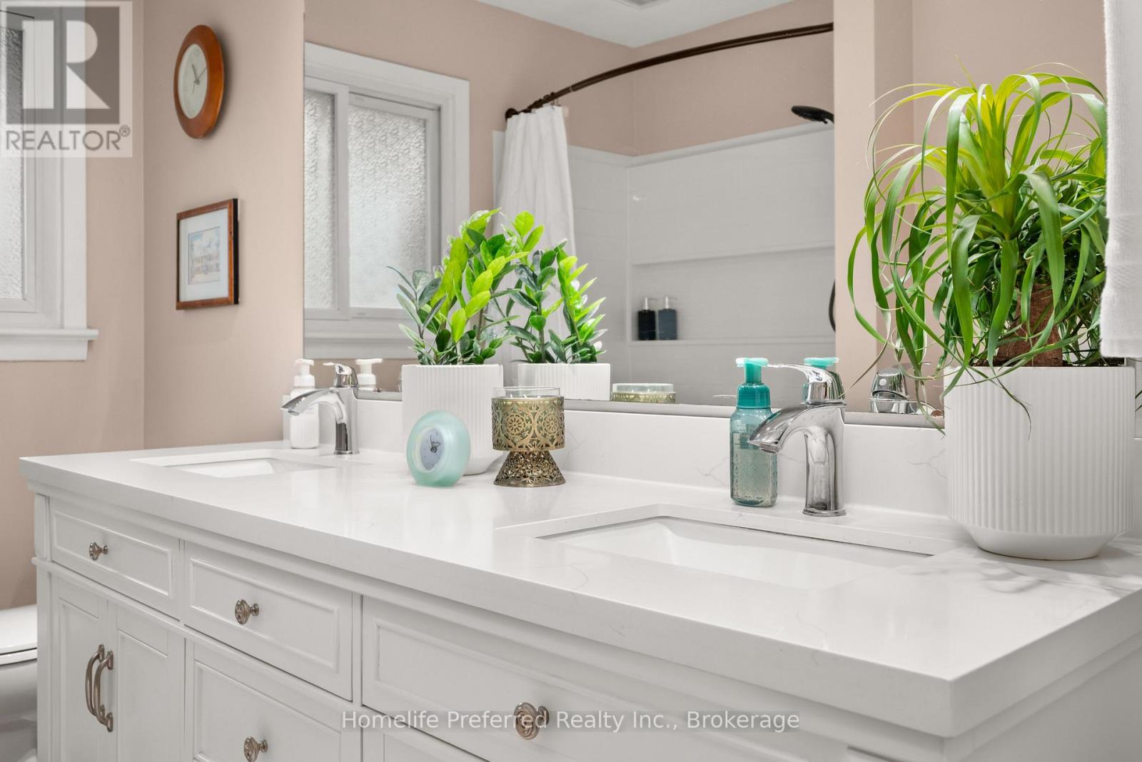 548 BISSVIEW AVENUE - 22