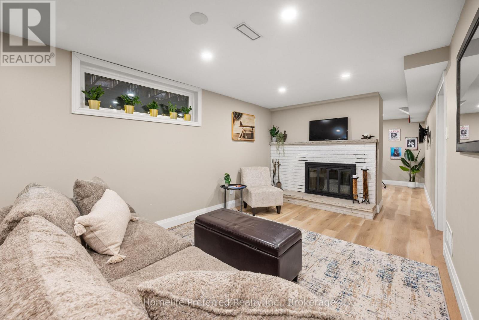 548 BISSVIEW AVENUE - 30