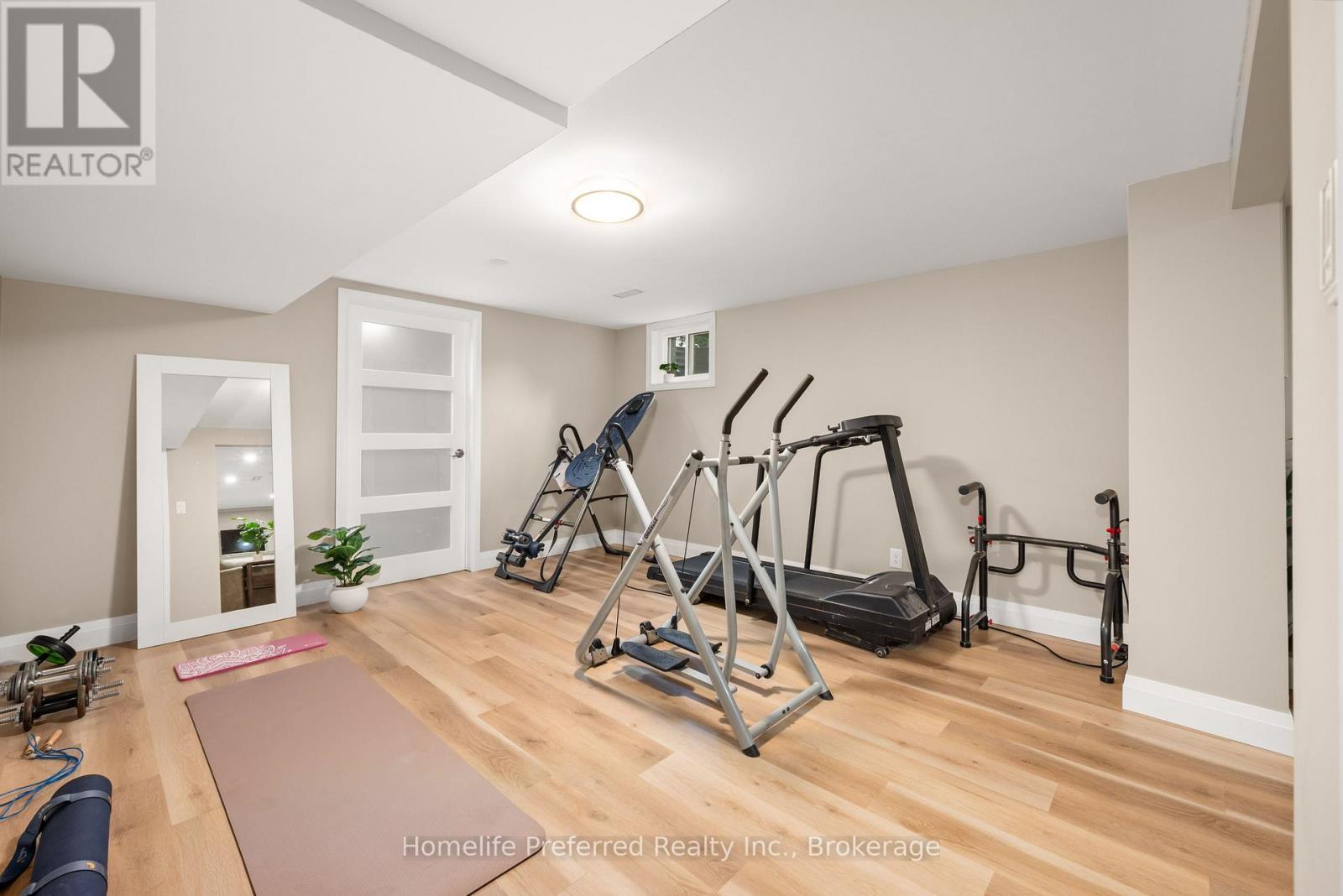 548 BISSVIEW AVENUE - 34