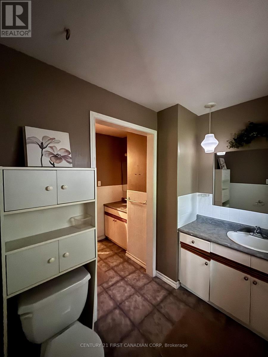 5820 SUNSET ROAD - 30