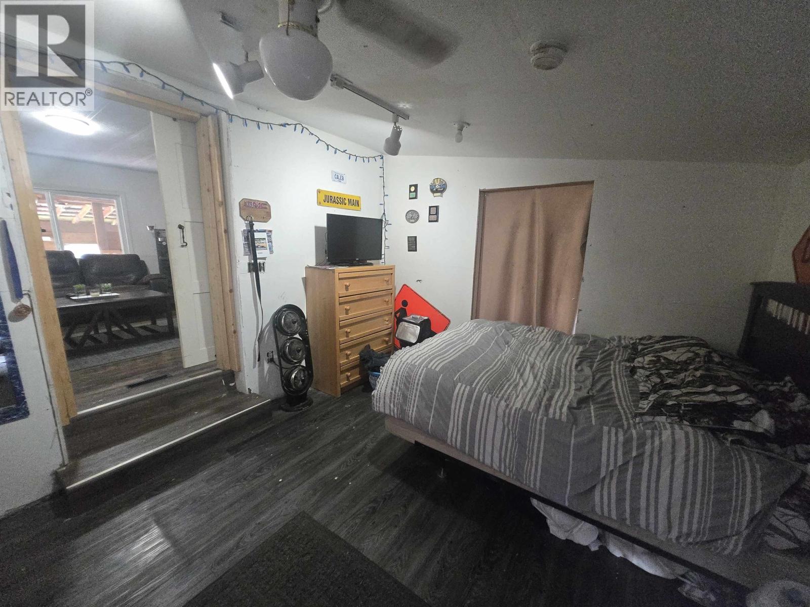 3231 HAYMAN CRESCENT - 17