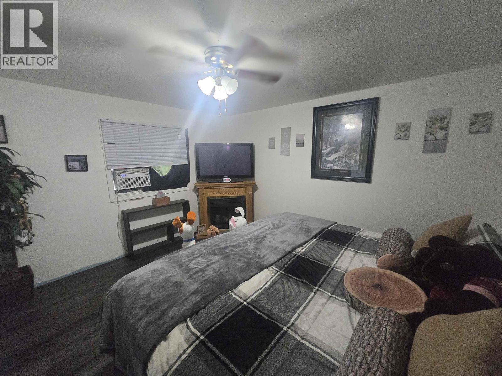 3231 HAYMAN CRESCENT - 27