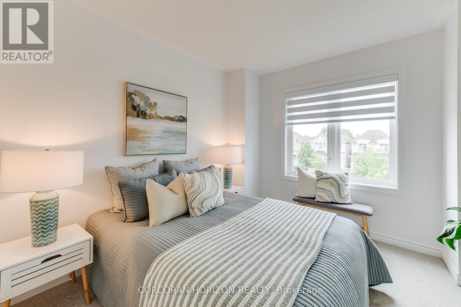 15 MOUNTAINSIDE CRESCENT - 36