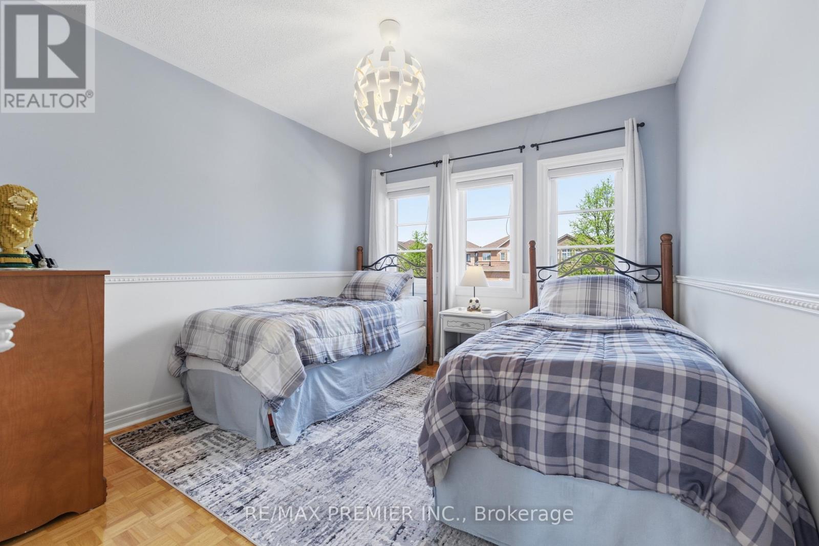 37 PRINCETON GATE - 27
