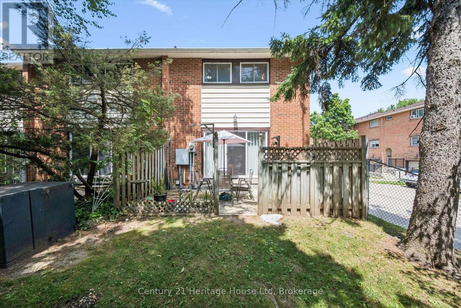 201 SILVERCREEK 15 PARKWAY N - 23