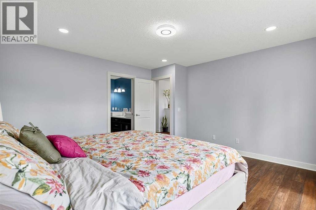 35 Copperleaf Crescent SE - 23