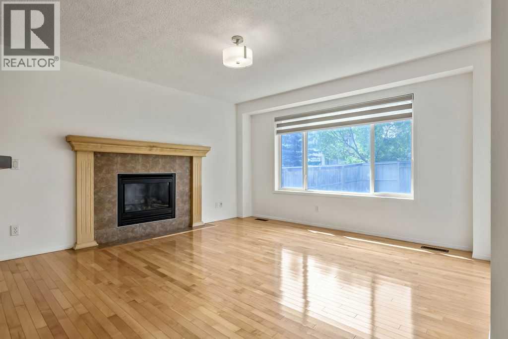 280 Panora Close NW - 8