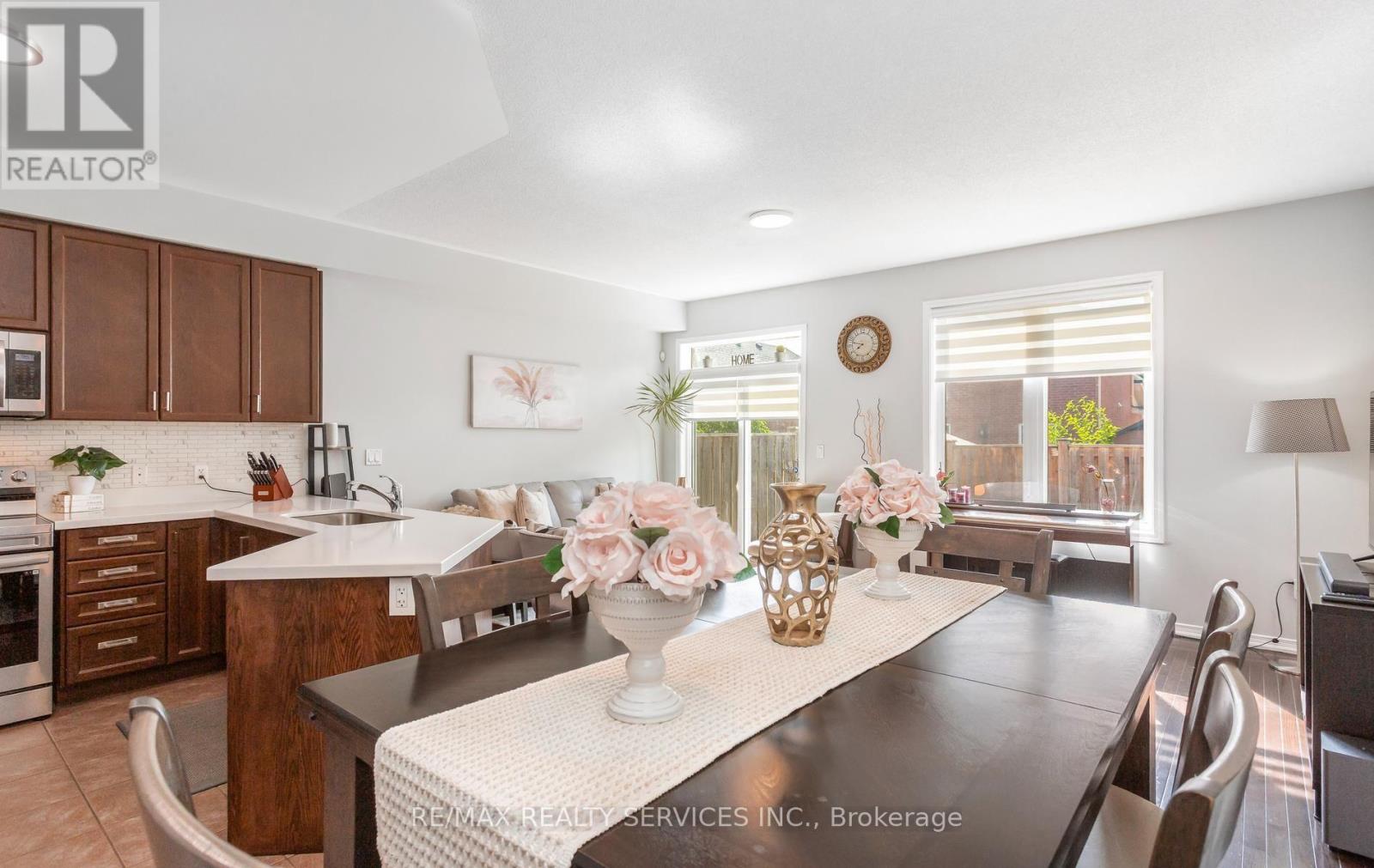 #90 651 FARMSTEAD DRIVE - 13