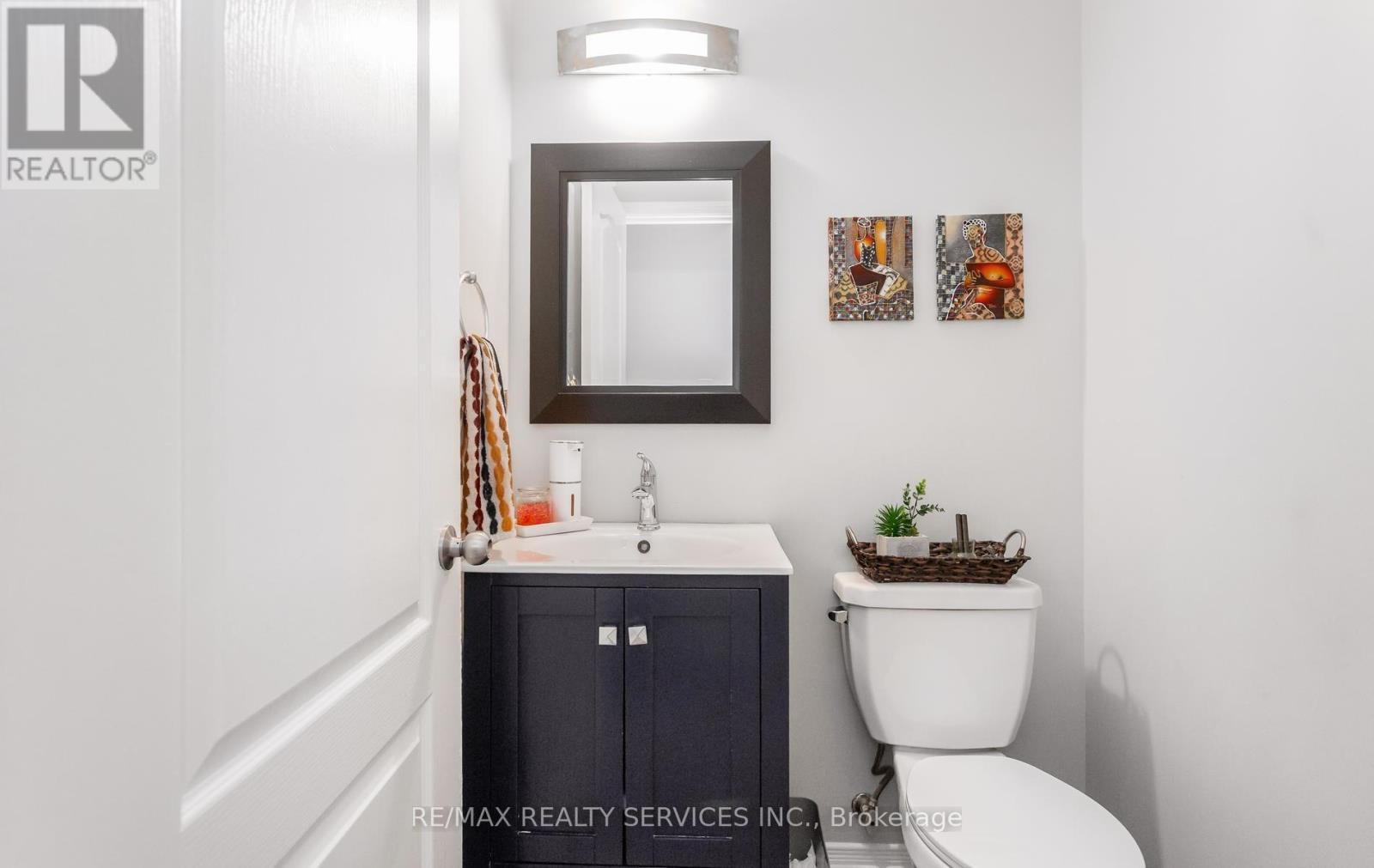 #90 651 FARMSTEAD DRIVE - 18