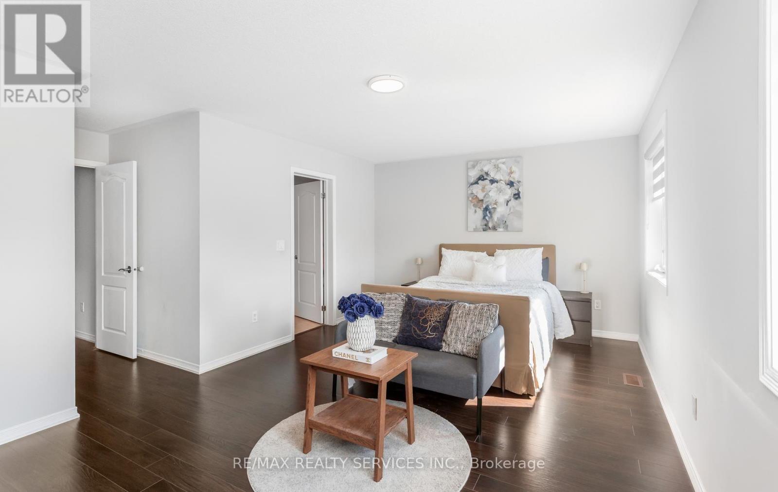 #90 651 FARMSTEAD DRIVE - 20