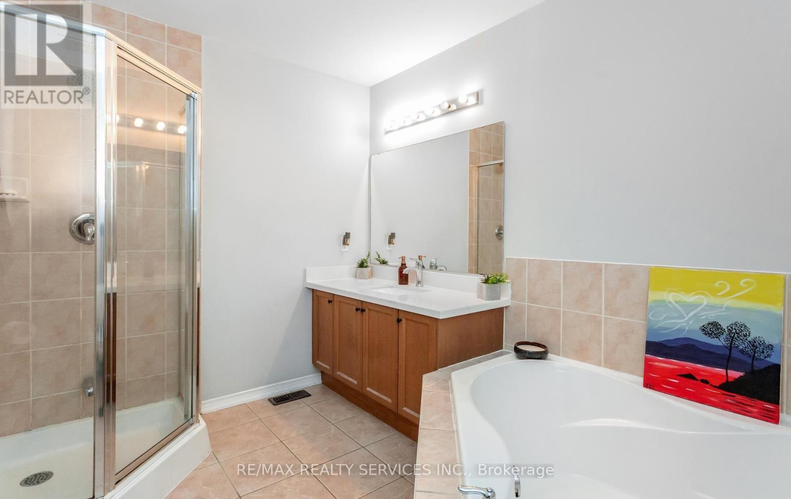 #90 651 FARMSTEAD DRIVE - 27