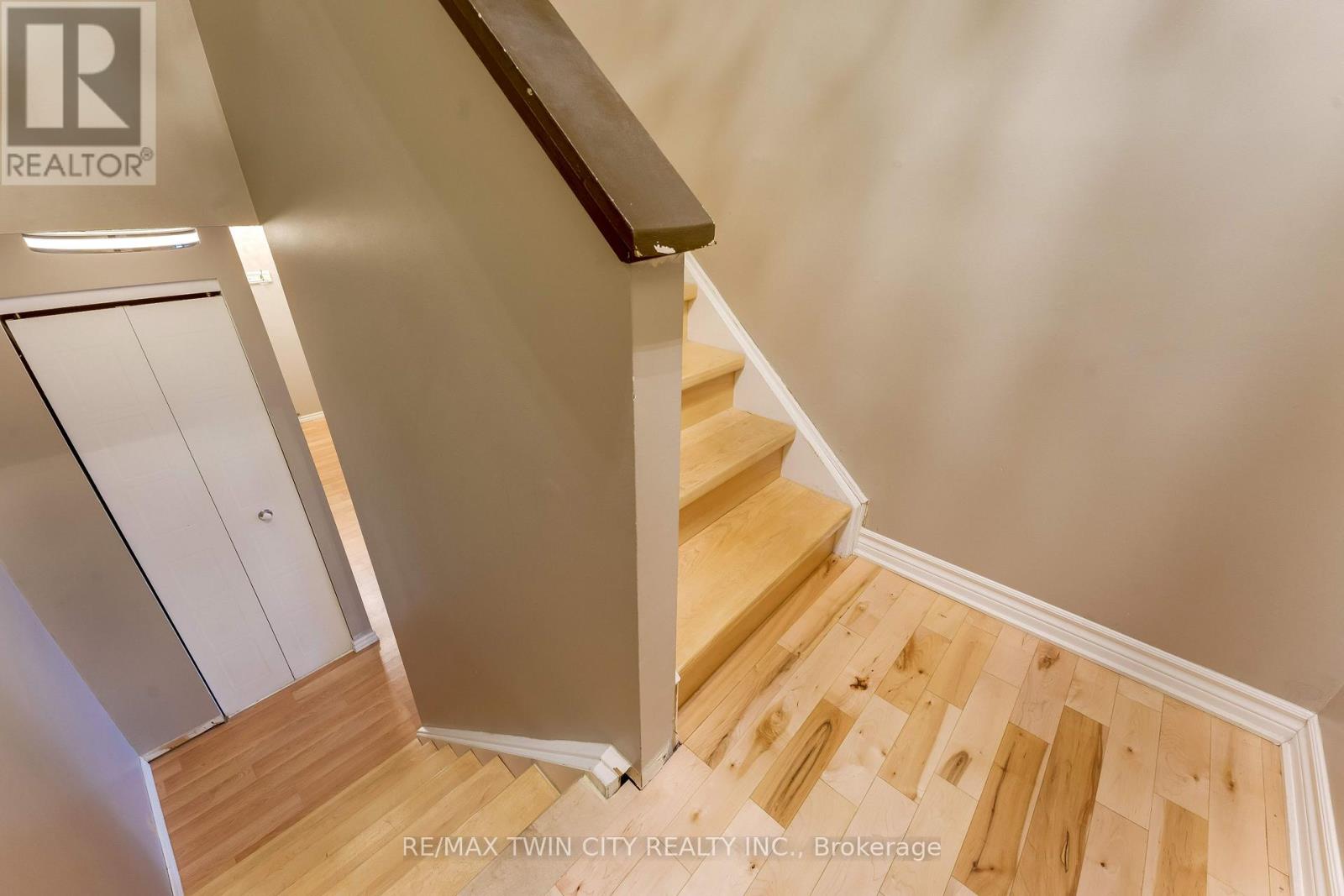 #23 415 MORGAN AVENUE - Image 14